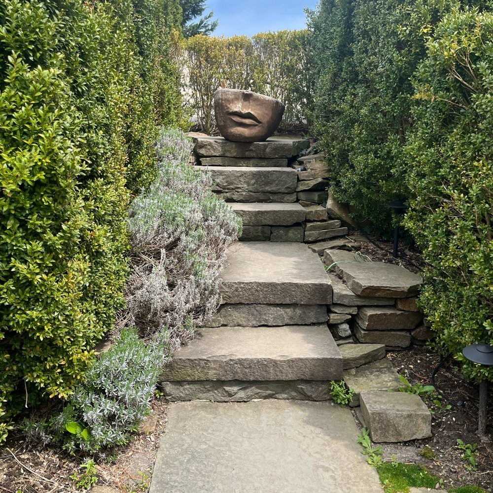 Meet your Posher, Pilar